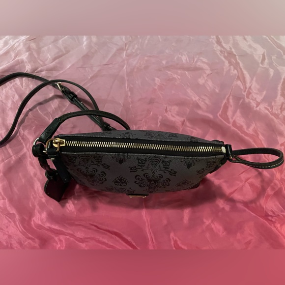 EUC Disney Haunted Mansion Dooney & Bourke - Picture 3 of 11